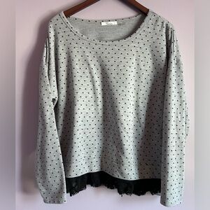 89th & Madison Gray with Black Polka Dot Long Sleeve Top with Lace Hem Size L